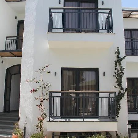 Отель Orion Битез